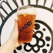 Trà đen đào hạt chia