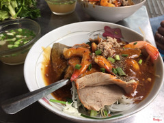 Hủ tiếu khô đặc biệt tôm cua