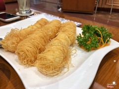 Chả giò sốt xoài