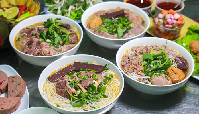 Bún Bò Mệ Mui