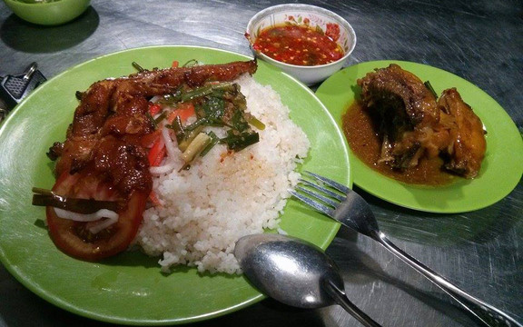 Cơm Tấm Đêm