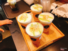 Trà 4season của regiustea thì là cái mình thích nhất 