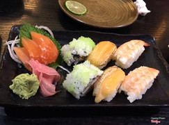 Sushi trong set lẩu