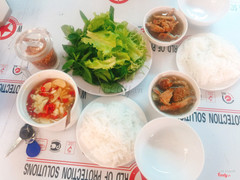 Bún chả ngon rất vừa miệng. 