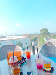 Không gian cực kì thoáng mát , so với mặt bằng quán thì giá cả đồ uống ok . Team sống ảo ở đây thì kh còn chi để nói 😂😂