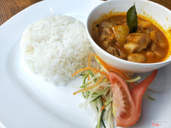 M10. Curry Diced Chicken Rice (Cơm cà ri Gà) 