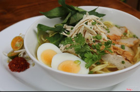 M2. Mee Soto Chicken (Mì Soto Gà)