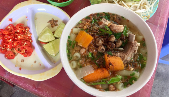 Bánh Canh Bột Gạo & Nui