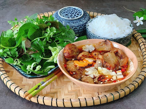 Bún Chả Làng Tre