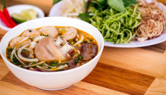 Bún Bò Huế Giò Heo - Nguyễn Thị Tràng