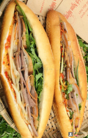 Cận cảnh ổ bánh mì siêu ngon