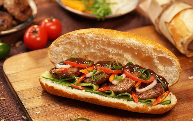 Mr Gà - Bánh Mì Thịt Nướng