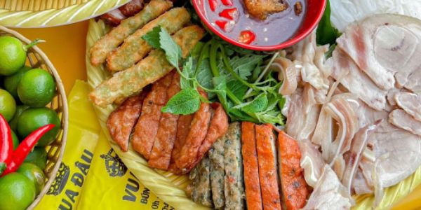 VUA ĐẬU - Bún Đậu Mắm Tôm - 84 Hoàng Diệu 2