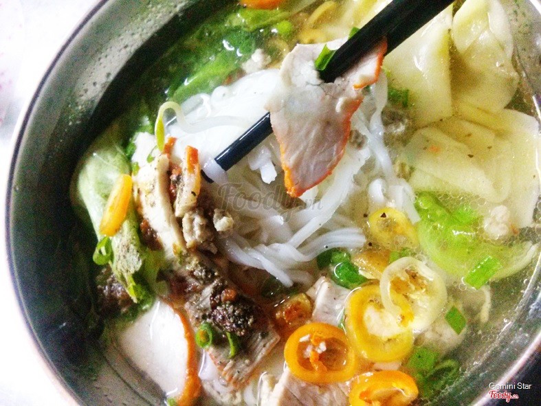 Hủ tíu hoành 22k