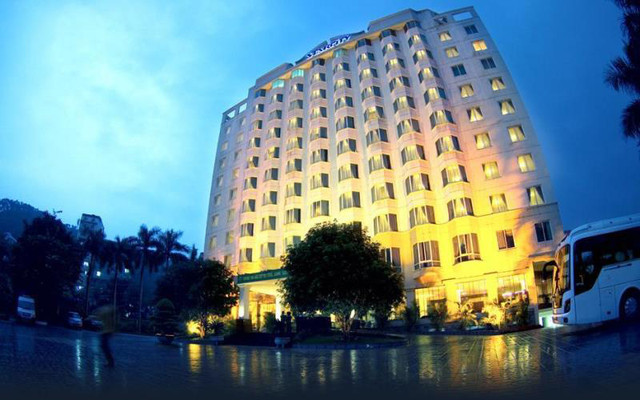 Starcity Halong Bay Hotel