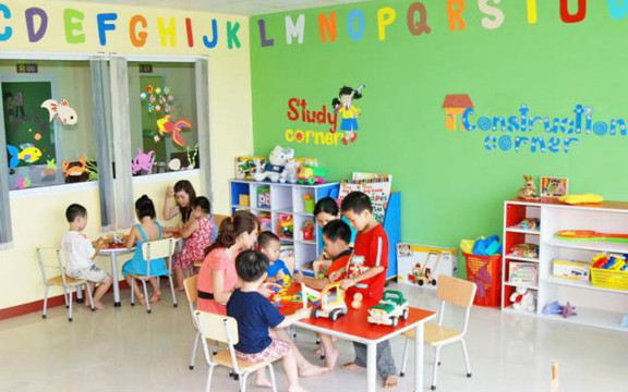 Mầm Non Việt Hưng - Lệ Mật