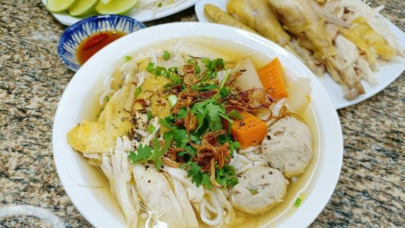 Bún Phở 18+ - Lê Văn Khương