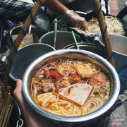 Bún riêu đầy đủ