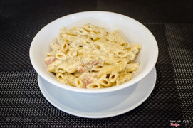 Pasta with cream sauce