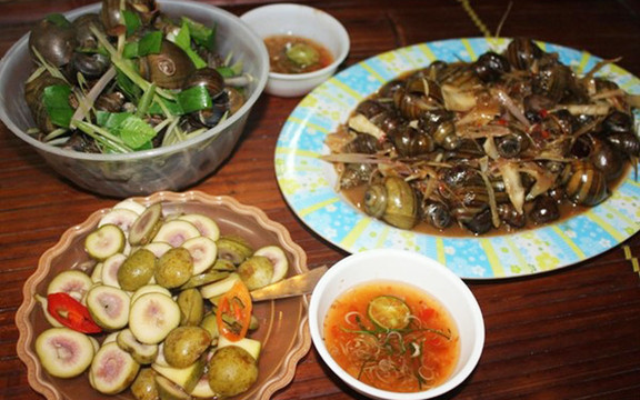 Hương Giang Quán - Ốc Nóng & Món Nướng