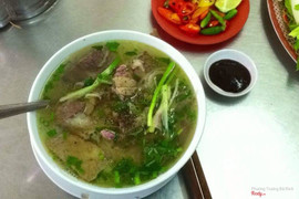 Phở tái nạm, tô lớn - 35K