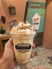 Món đá xay mới Coconut Mocha Frappuccino kết hợp từ nước cốt dừa + espresso kèm thạch dừa dai dai siêu ngon 👍👍