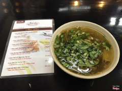 Canh cải chua gân bò