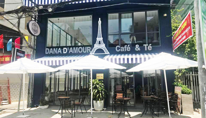 Dana D' Amour Cafe