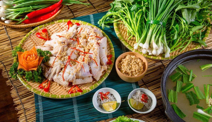 Ngan Quê, Phở Gà Đông Tảo & Lẩu Gà - Lò Đúc