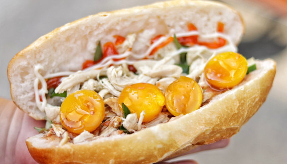 Bánh Mì Trứng Non Gà Xé - Đặng Văn Ngữ