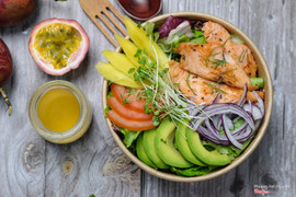 Mediterranean Salad with Salmon and Passion Fruit Sauce