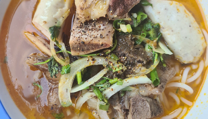 Bún Bò Huế Cô Hương - Đường Số 15