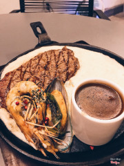 Beefsteak nạc vai. Bò mềm lắm