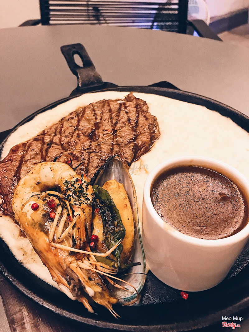 Beefsteak nạc vai. Bò mềm lắm