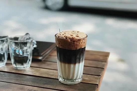 Viet Coffee - Bánh Bột Lọc - Trà & Nước Ép - Lê Văn Hiến