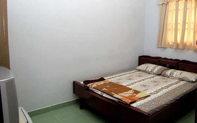 Nhà Nghỉ Ý Yên - Phan Bôi