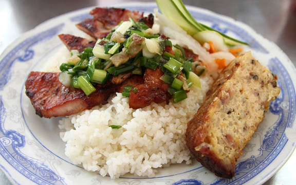 Cơm Bình Dân - Chi Lăng