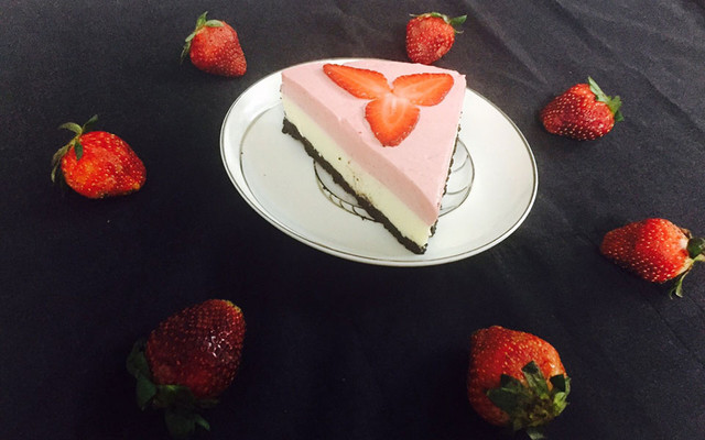 Bake n' Shake - Tiệm Bánh Online