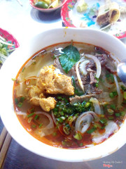 Bún bắp bò chả cua ngon