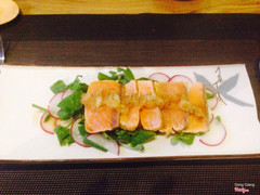 Salmon tataki 