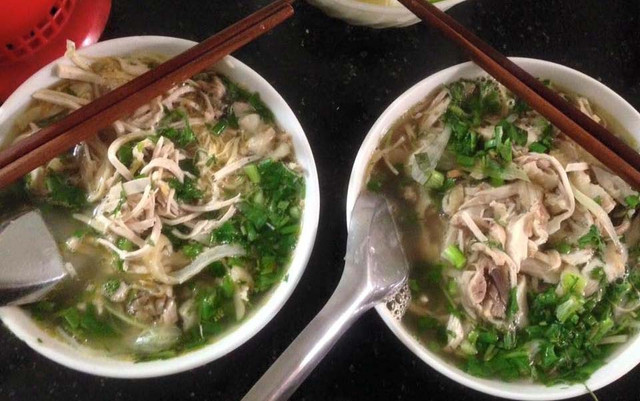 Phở Gà Ta Phố Cổ - Cầu Diễn