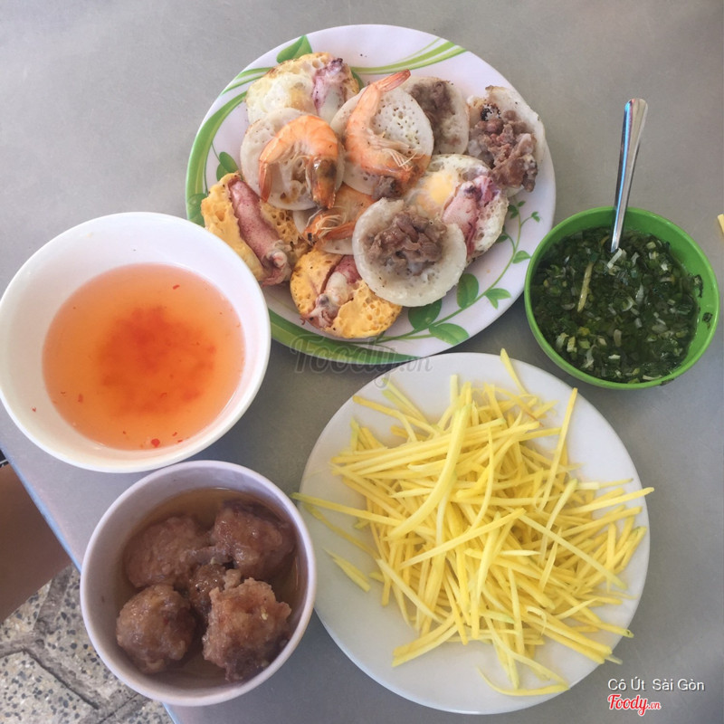 Bánh căn siêu ngon 40k/ 10 cái. Nhân tôm, mực, thịt bò. Xíu mại