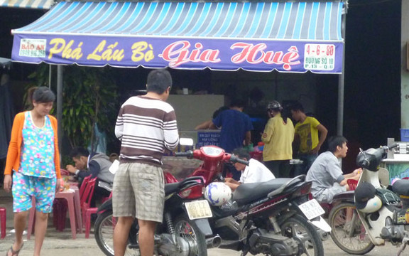 Phá Lấu Bò Gia Huệ