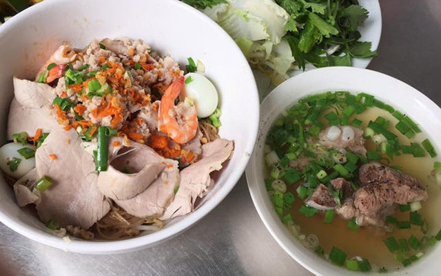 Bánh Canh & Hủ Tiếu Mì - Phan Chu Trinh