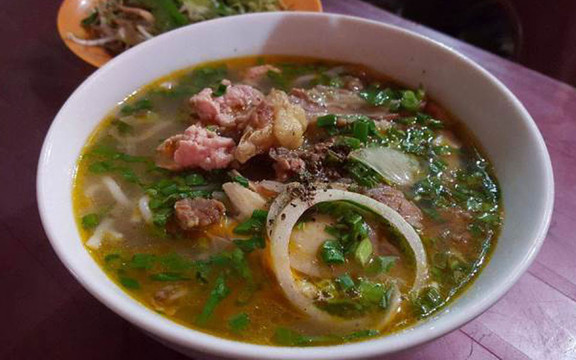 Quán Bún Bò - Quang Trung