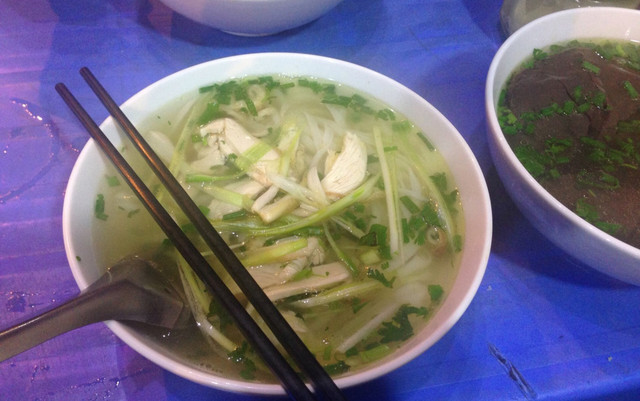 Phở Gà Ta - Doãn Kế Thiện