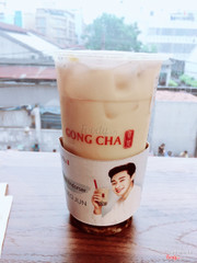 Mango milk tea