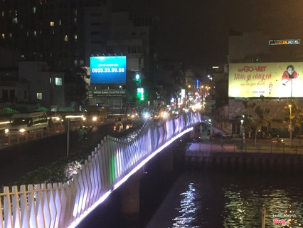 view cầu kiệu đèn rất đẹp về đêm