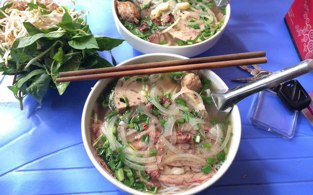 Cô Oanh Quán - Bún Bò & Cơm Huế