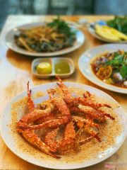 Càng ghẹ rang muối